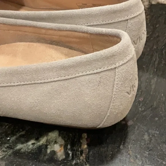 Vionic Debbie Women's Suede Loafers in Light Gray 8.5 - Picture 8 of 9
